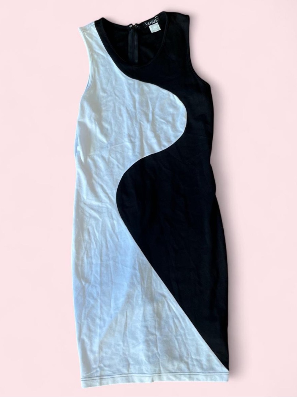 VENUS Black & White Curve-Panel Sleeveless Midi